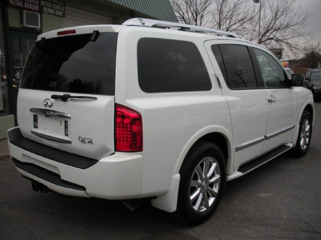 Infiniti qx56 2009