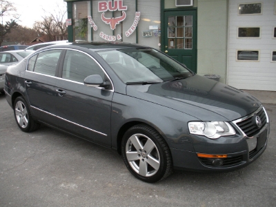 Used 2009 Volkswagen Passat-Albany, NY