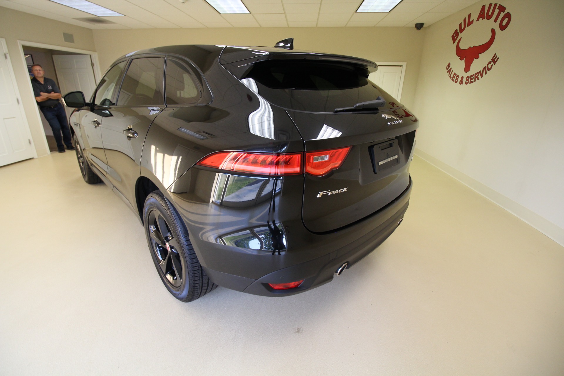 17 Jaguar F Pace 35t Premium Loaded Black Optics Pkg Blacked Out Stock 160 For Sale Near Albany Ny Ny Jaguar Dealer For Sale In Albany Ny 160 Bul Auto Sales