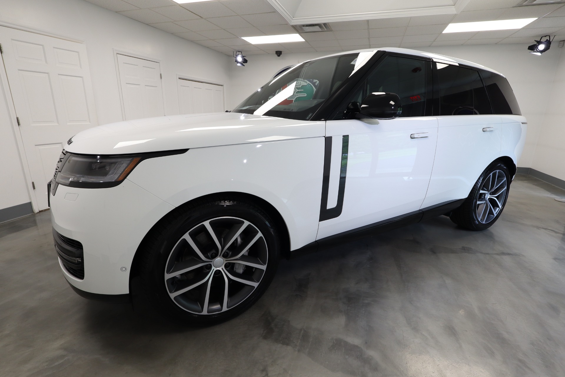 Used 2024 Land Rover Range Rover SE with VIN SALKP9FU9RA094673 for sale in Albany, NY