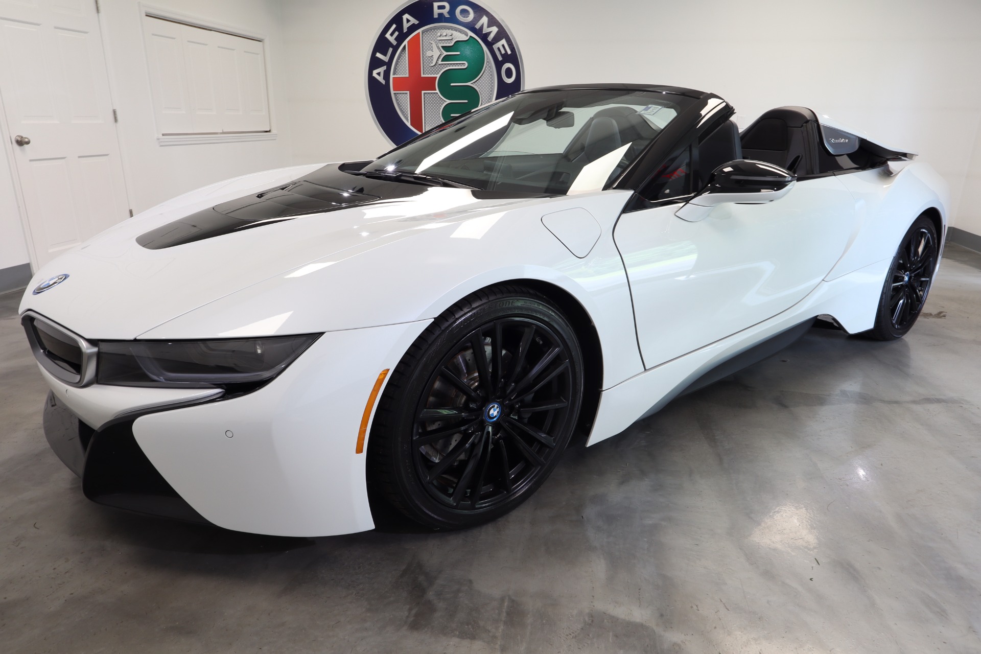 Used 2019 BMW i8 Base with VIN WBY2Z6C50KVG98061 for sale in Albany, NY