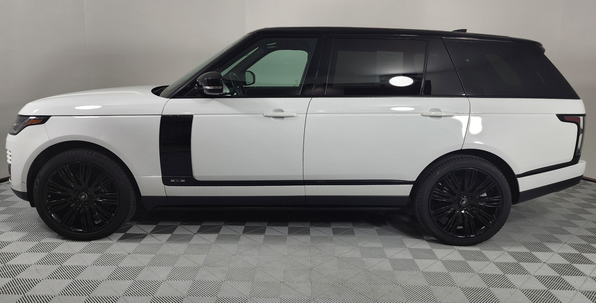 Used 2021 Land Rover Range Rover HSE Wesminster with VIN SALGS5SE2MA423251 for sale in Albany, NY