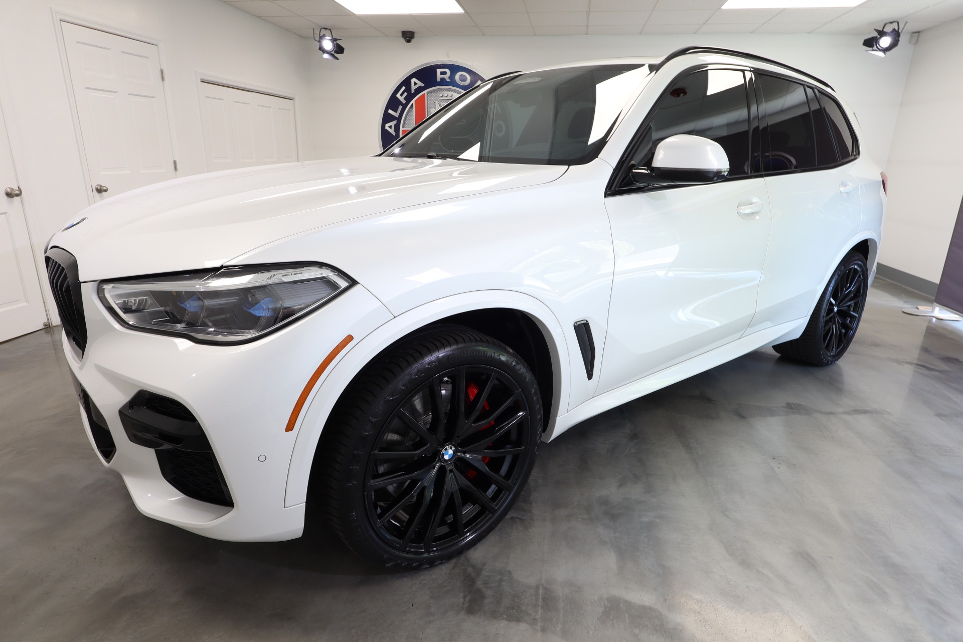 Used 2023 BMW X5 M50i with VIN 5UXJU4C07P9P11078 for sale in Albany, NY