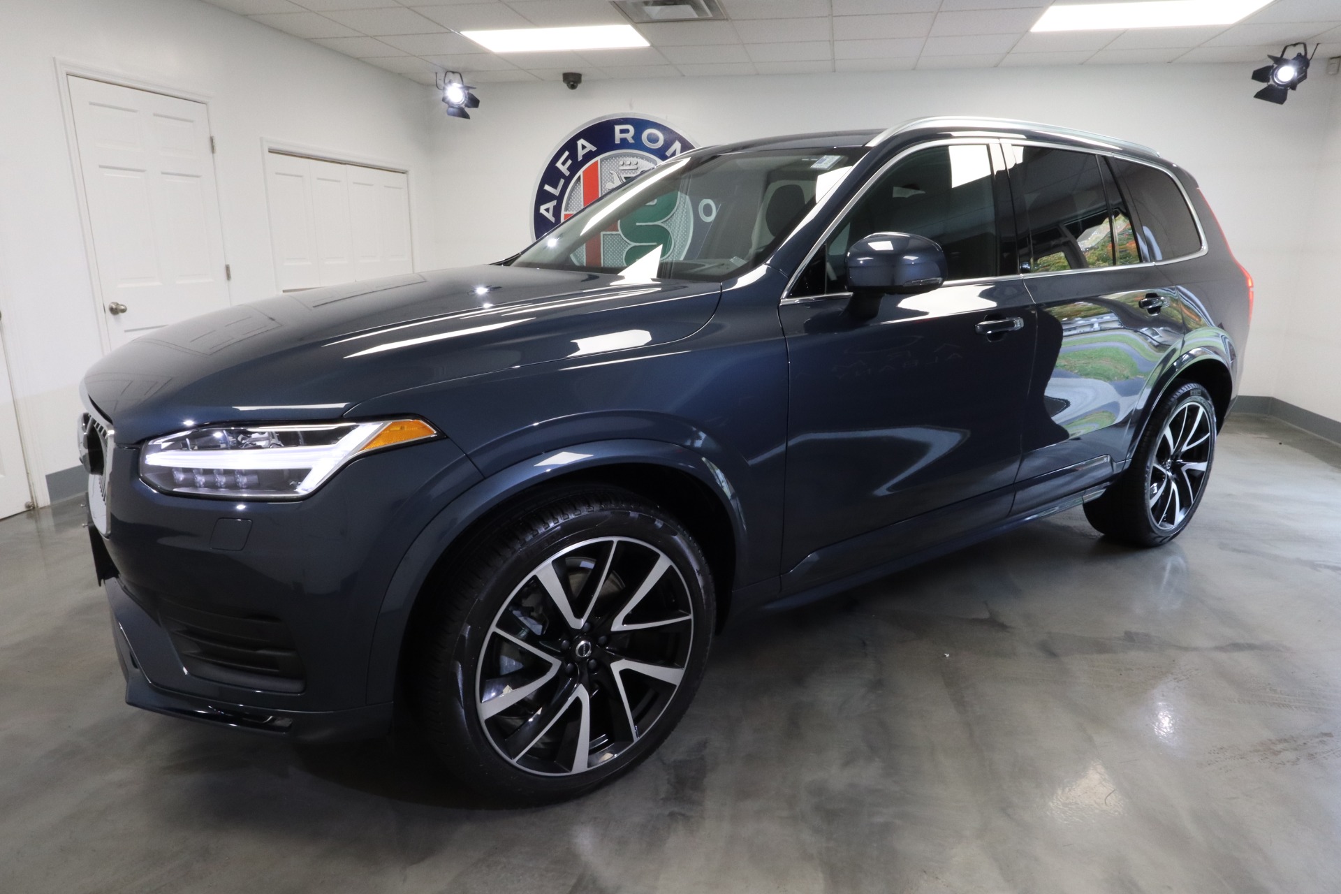 Used 2022 Volvo XC90 Momentum with VIN YV4A221K8N1792794 for sale in Albany, NY