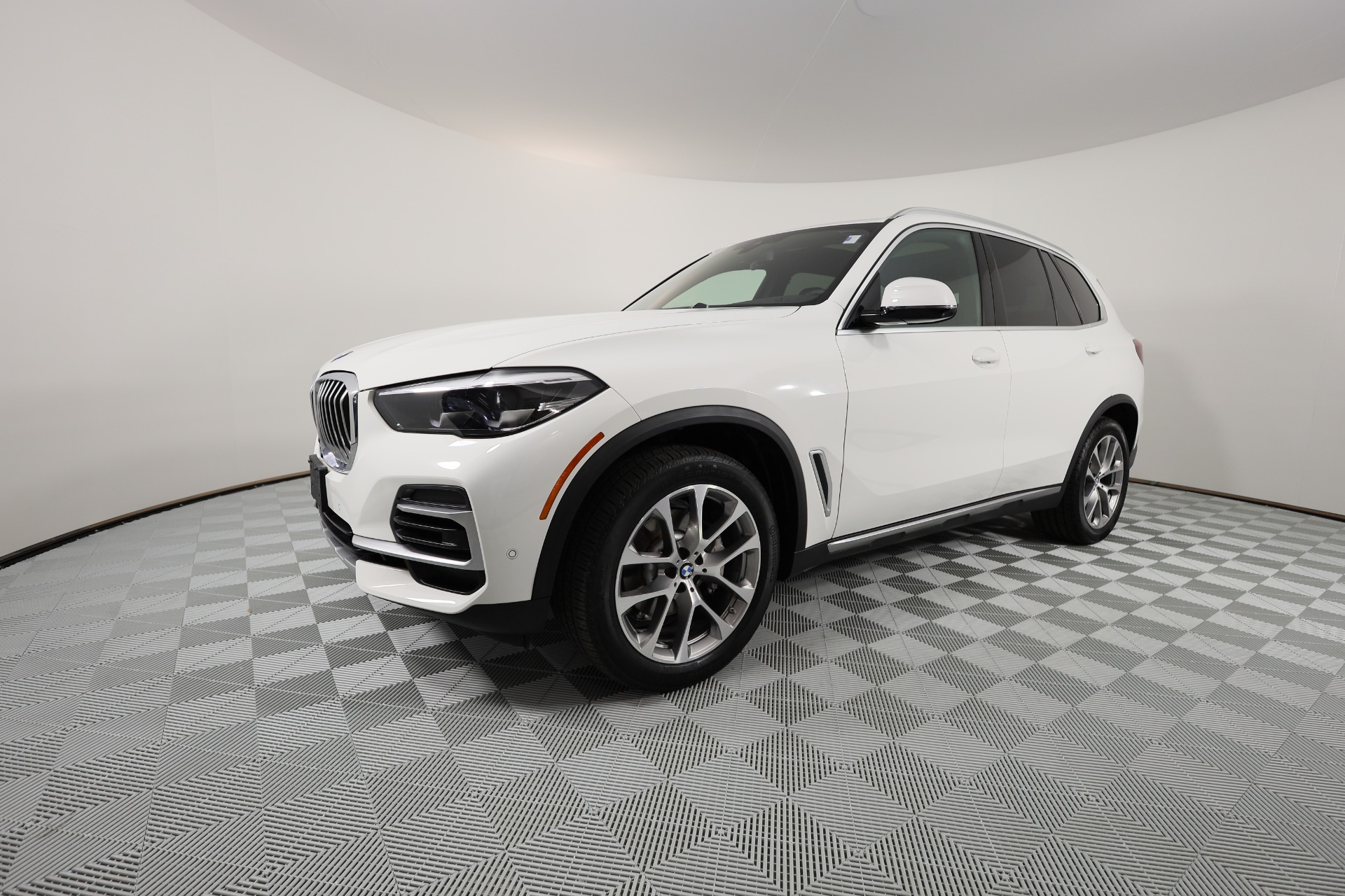 Used 2022 BMW X5 40i with VIN 5UXCR6C05N9J61432 for sale in Albany, NY