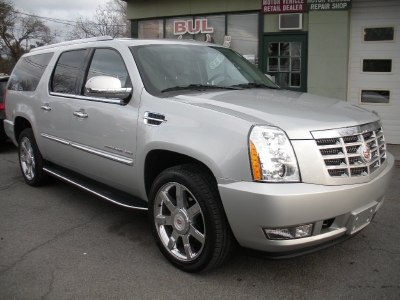 Used 2011 Cadillac Escalade ESV-Albany, NY