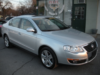 Used 2009 Volkswagen Passat-Albany, NY