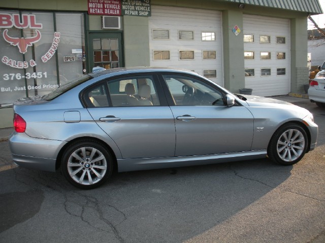 2009 BMW 3 Series  Titanium Silver Metallic OC23-173A